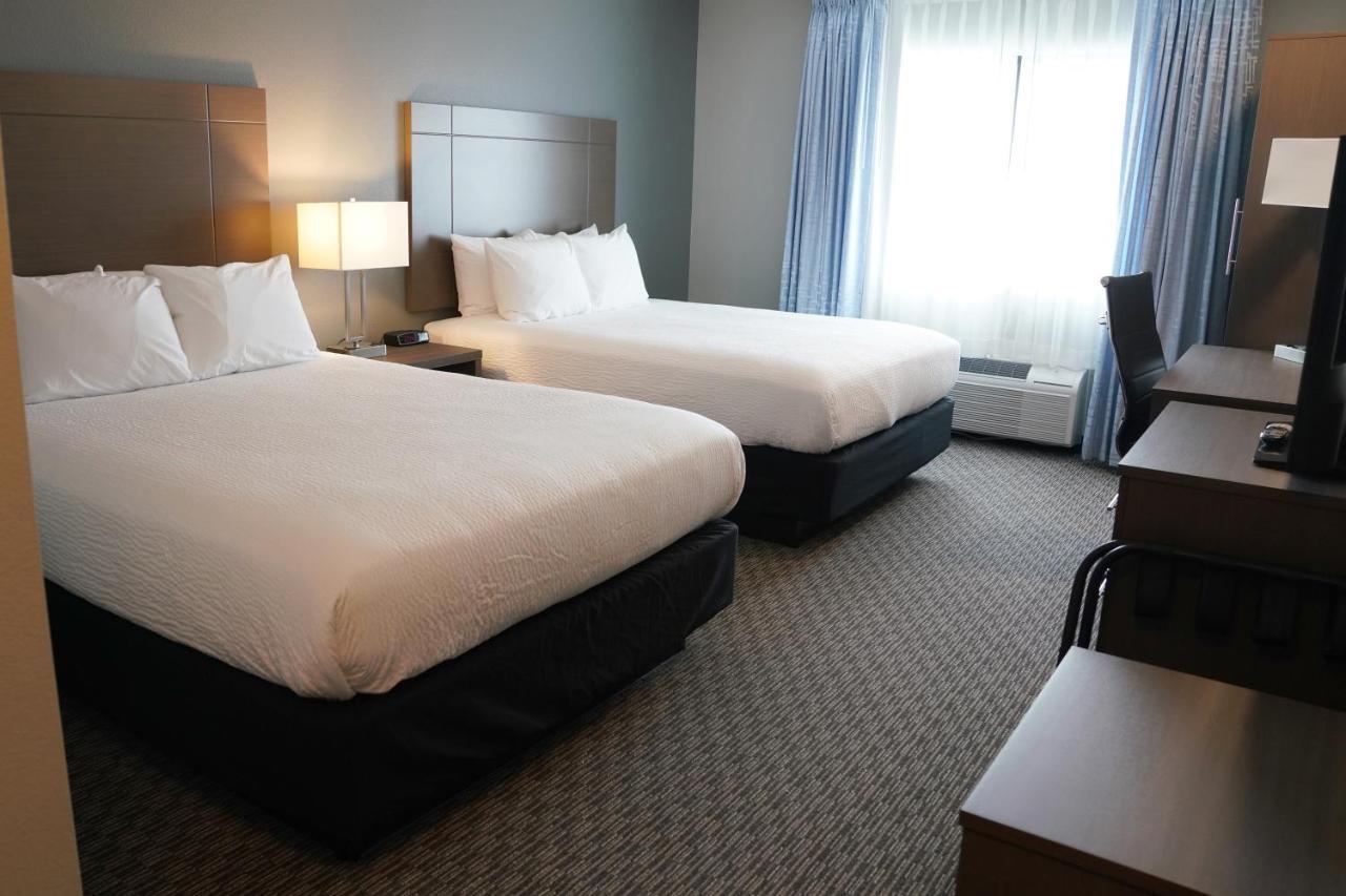 Brookstone Inn & Suites Fort Dodge Exterior foto